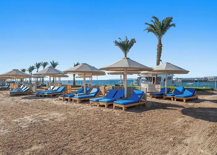 אתר נופש Pickalbatros Aqua Blu -